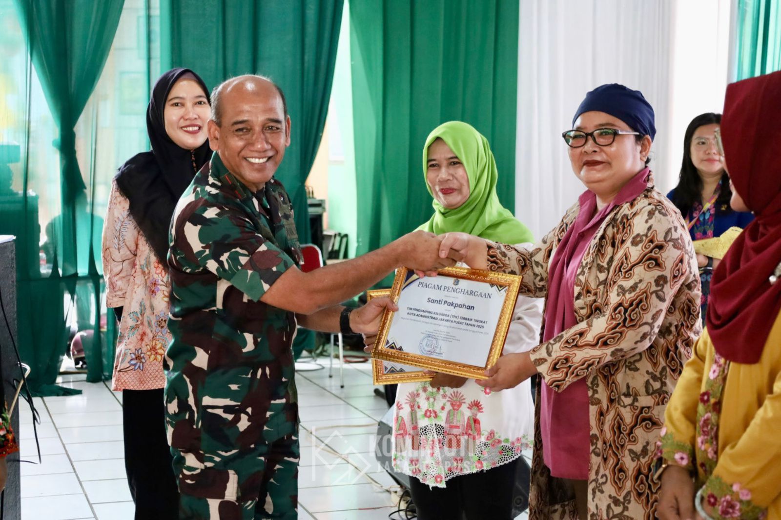 125 Warga Hadiri TNI Manunggal KB Kesehatan di RPTRA Madusela