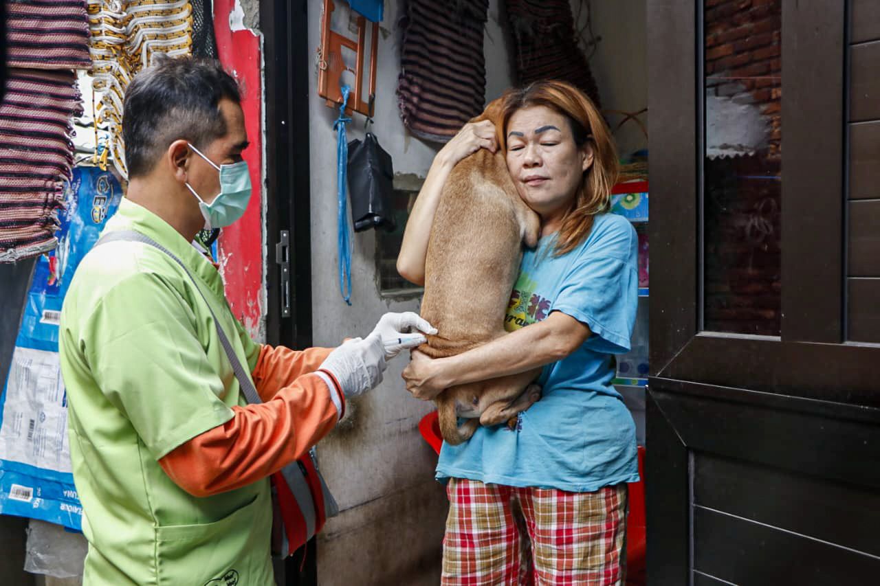 59 HPR di RW 06 Kelurahan Petamburan Divaksin Rabies